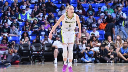 WNBA新秀状元佩奇首季数据亮眼：场均19.1分5.3助攻，单场44分创赛季联盟最高纪录