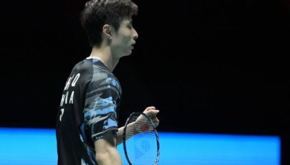 开云中国-石宇奇李诗沣会师决赛 新加坡赛国羽冲击五金