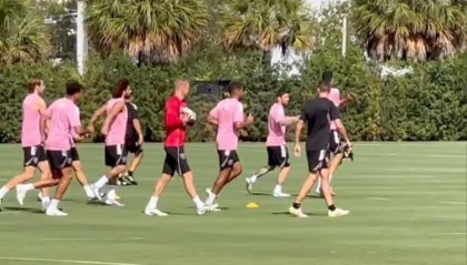 开云中国-记者：梅西和阿尔巴已参加球队合练，有望后天出战奥兰多城