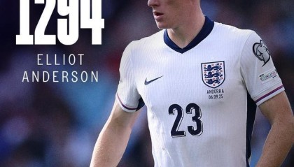 迎首秀，埃利奥特-安德森是第1294位代表英格兰队出场的球员